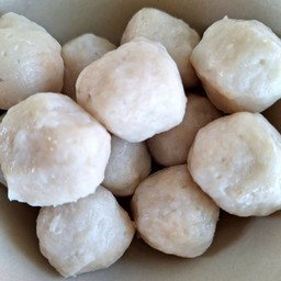 ลูกชิ้นปลากลมแท้(ครึ่งกิโล)