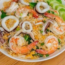 ข้าวผัดทะเล