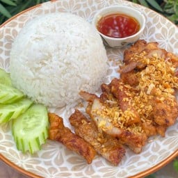 หมูทอดฟ้ารดา