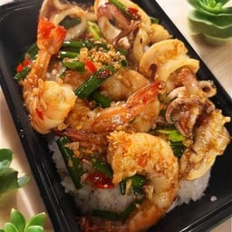 ข้าวคั่วพริกเกลือเลือกเนื้อสัตว ได้