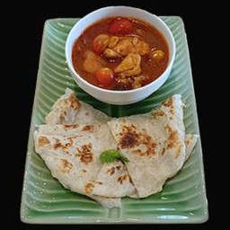 #11.)  มัสมั่นไก่โรตี 特色咖喱雞配薄餅