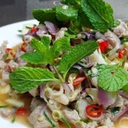 พล่าหมูแบบสุก