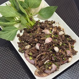 ก้อยเนื้อสุก