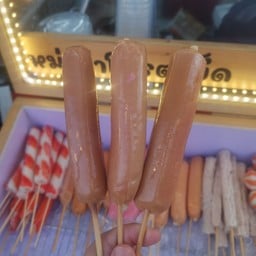 ไส้กรอกหนังกรอบ