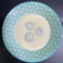 น้ำเต้าหู้+บัวลอยไส้งาดำ