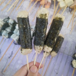 ไก่พันสาหร่าย