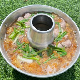 ไข่น้ำใส่หมูเด้ง