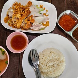 ข้าวมันไก่ทอด+ไก่ต้ม