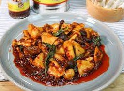 ผัดพริกเผาราดข้าว