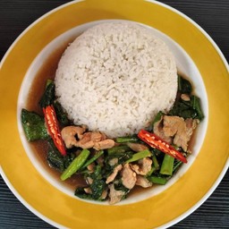 ผัดคะน้าหมู