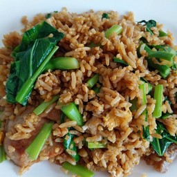 ข้าวผัดซีอิ๊วหมู
