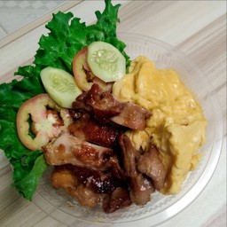 ข้าวหน้าไก่ย่างซอสเทอริยากิ ไข่นุ่มๆ