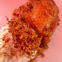 ชุดไก่ทอด+ข้าวเหนียว+หอมเจียว