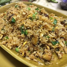 ข้าวผัดปลาร้าเสือร้องไห้