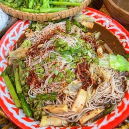 ข้าวปุ้นน้ำกะปิ ชุดใหญ่ 4ชุดค่ะ