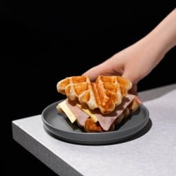 HAM CHEESE CROFFLE