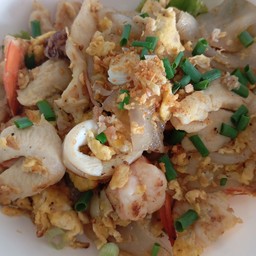 ก๋วยเตี๋ยวคั่วไก่