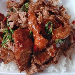 เพาหมูกรอบเนื้อ