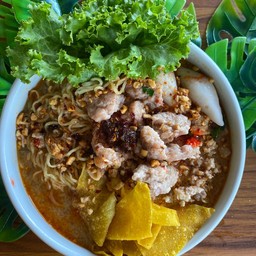 ก๋วยเตี๋ยวหมูเด้งต้มยำ