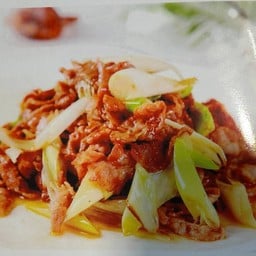 เนื้อแกะผัดกับต้นหอม