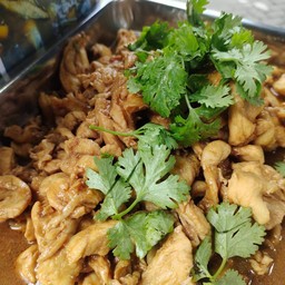 ไก่กระเทียม