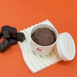 ไอศกรีมรส ช็อกโกแลต บราวนี่ ฟัดจ์