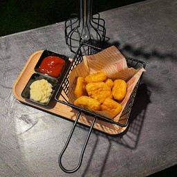 นักเกต 6 ชิ้น