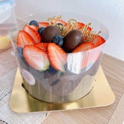 1 ปอนด์ เค้กช็อกโกแลตสตรอเบอรี่จัดเต็ม