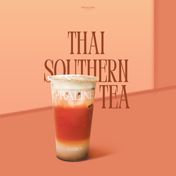 Thai tea coconut with brûlée whipped cream