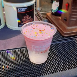 Coconut Pinkmilk Foam