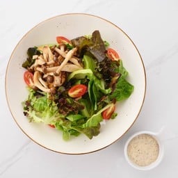 Grilled mushroom salad with Truffle Mayo