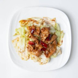 หมูสามชั้นผัดกะหล่ำปลีใส่พริกแห้ง (S)