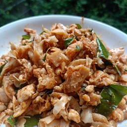 ผัดพริกแกงหน่อไม้ดองหมู เป็นกับ