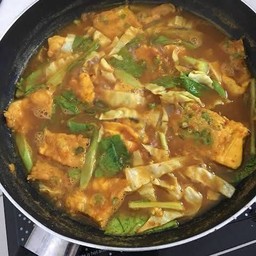 ข้าวสวย + แกงส้มไข่เจียว