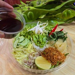 SPJ food (ข้าวยำปักษ์ใต้)