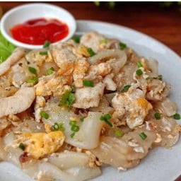 ข้าวหมูทอดลุงยักษ์