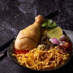 ข้าวซอยไก่ผัดแห้ง