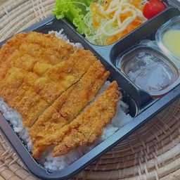 ข้าวหมูทอดทงคัตสึ