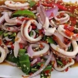 ยำปลาหมึก