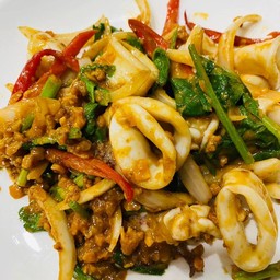 ทะเลผัดผงกะหรี่