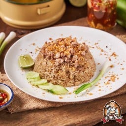ข้าวผัดกระเทียม(เลือกเนื้อสัตว์)