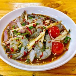 ยำกุ้งสดไข่แดงเค็ม