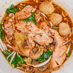 ก๋วยเตี๋ยวน้ำตก