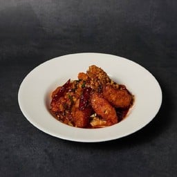 กุ้งทอดผัดซอสกระเทียมพริกไทย