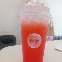 สตอเบอรี่โซดา