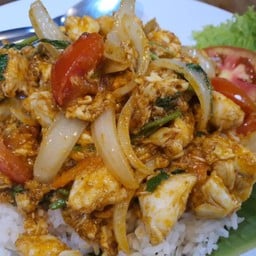 กรรเชียงปูผัดผงกะหรี่กับข้าว