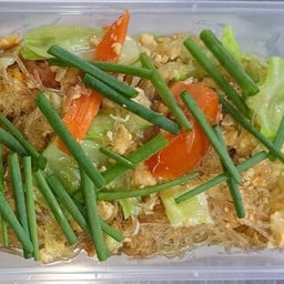 Stir Fried Glass Noodles With Egg