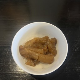 H10 เอ็นหมูตุ๋น