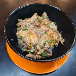 ร้านคุณนายฟองนมอาหารจานเด็ด ร้านเปิด 17.00-21.00 น.