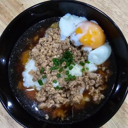 โจ๊กโบราณหมูสับซีอิ๊วใสไข่